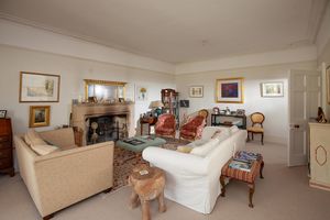 Castleton_Drawing Room - click for photo gallery